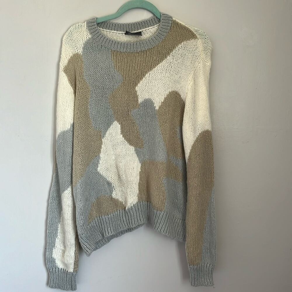 Wooden Ships sweater. Size M/L